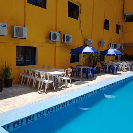 Hotel Arcos Del Parque Acayucan 外观 照片