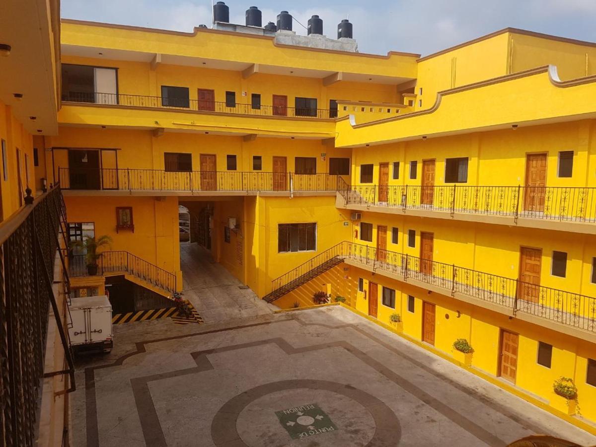 Hotel Arcos Del Parque Acayucan 外观 照片