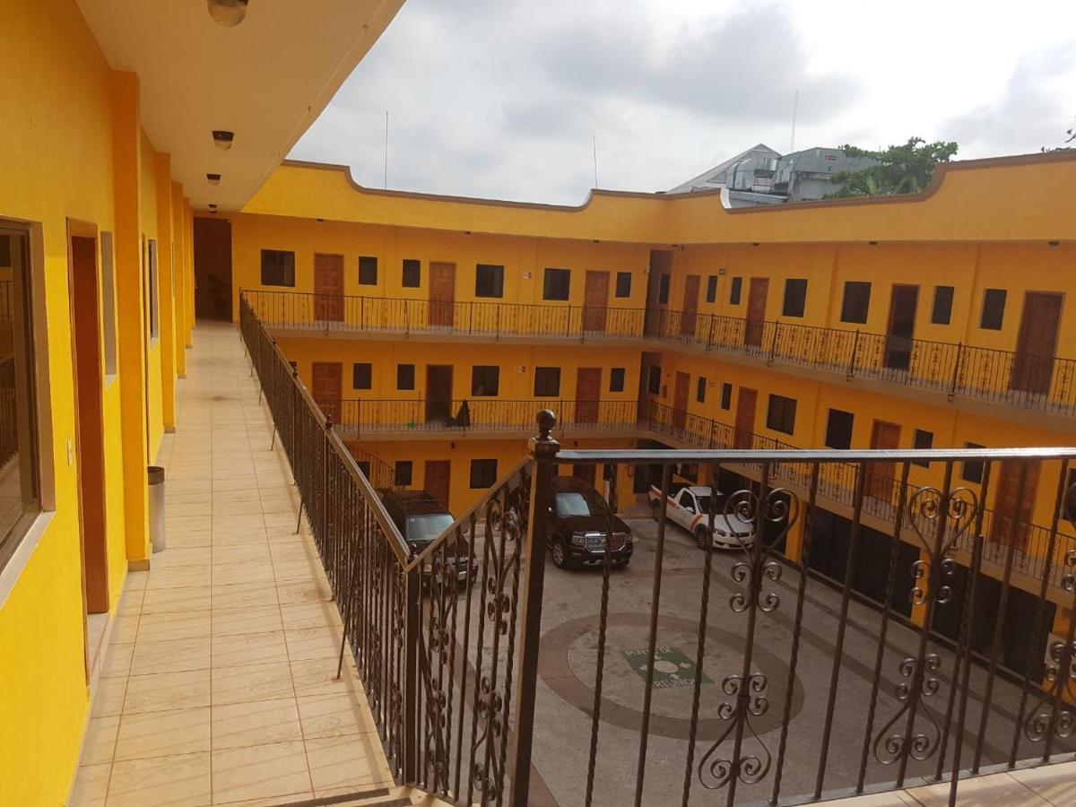Hotel Arcos Del Parque Acayucan 外观 照片