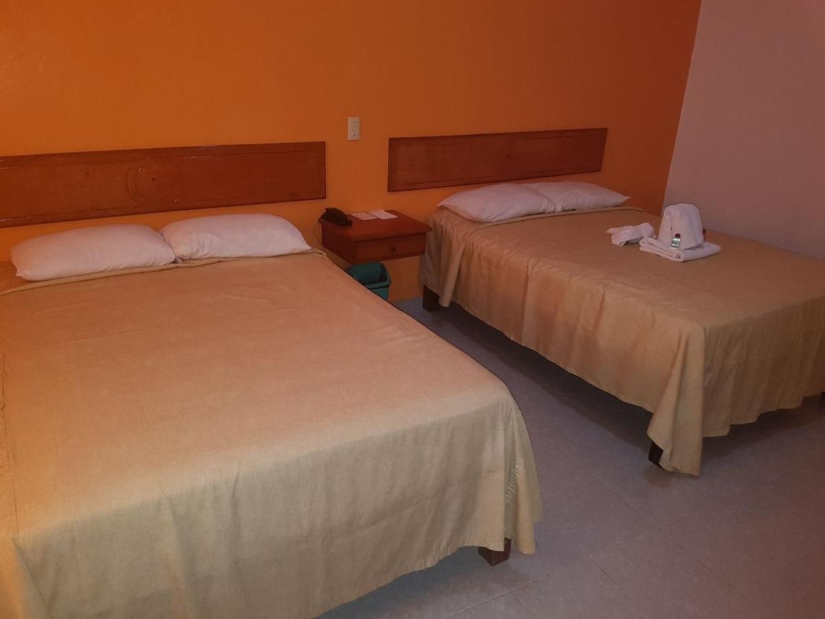Hotel Arcos Del Parque Acayucan 外观 照片