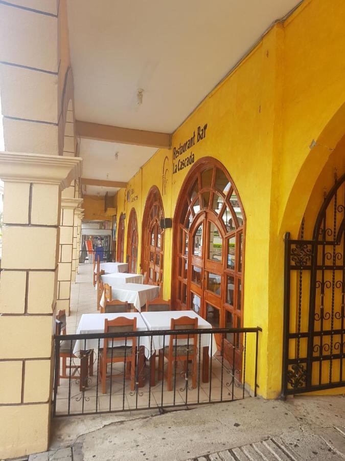 Hotel Arcos Del Parque Acayucan 外观 照片